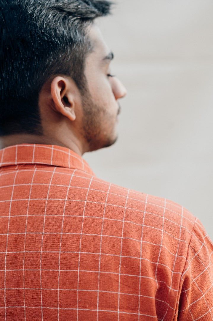 Rust checks shirt