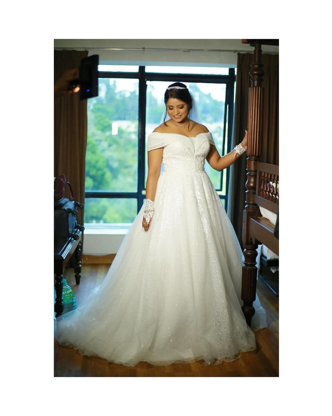Menorah Bridal Boutiquie