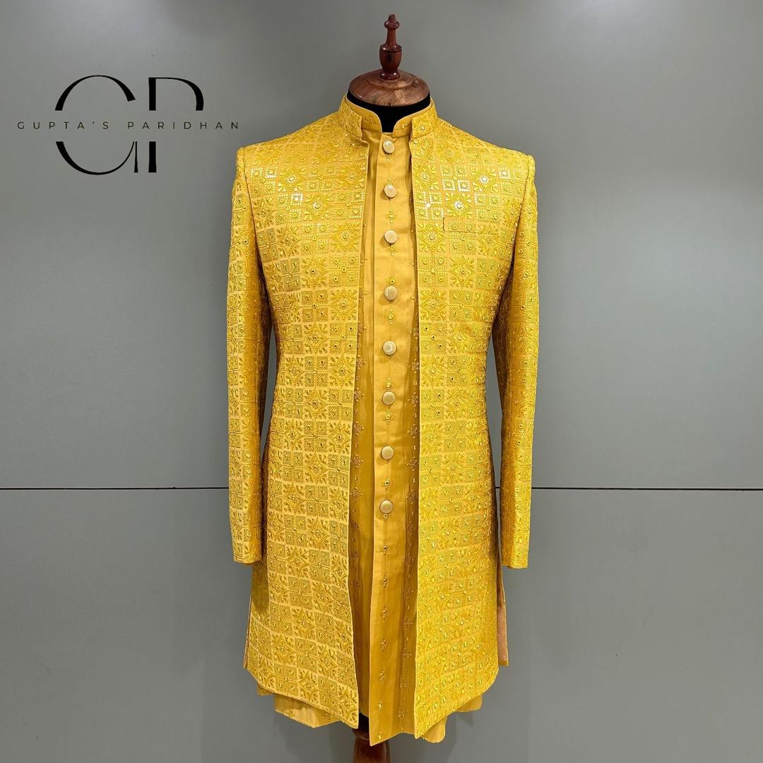 Guptas Paridhan