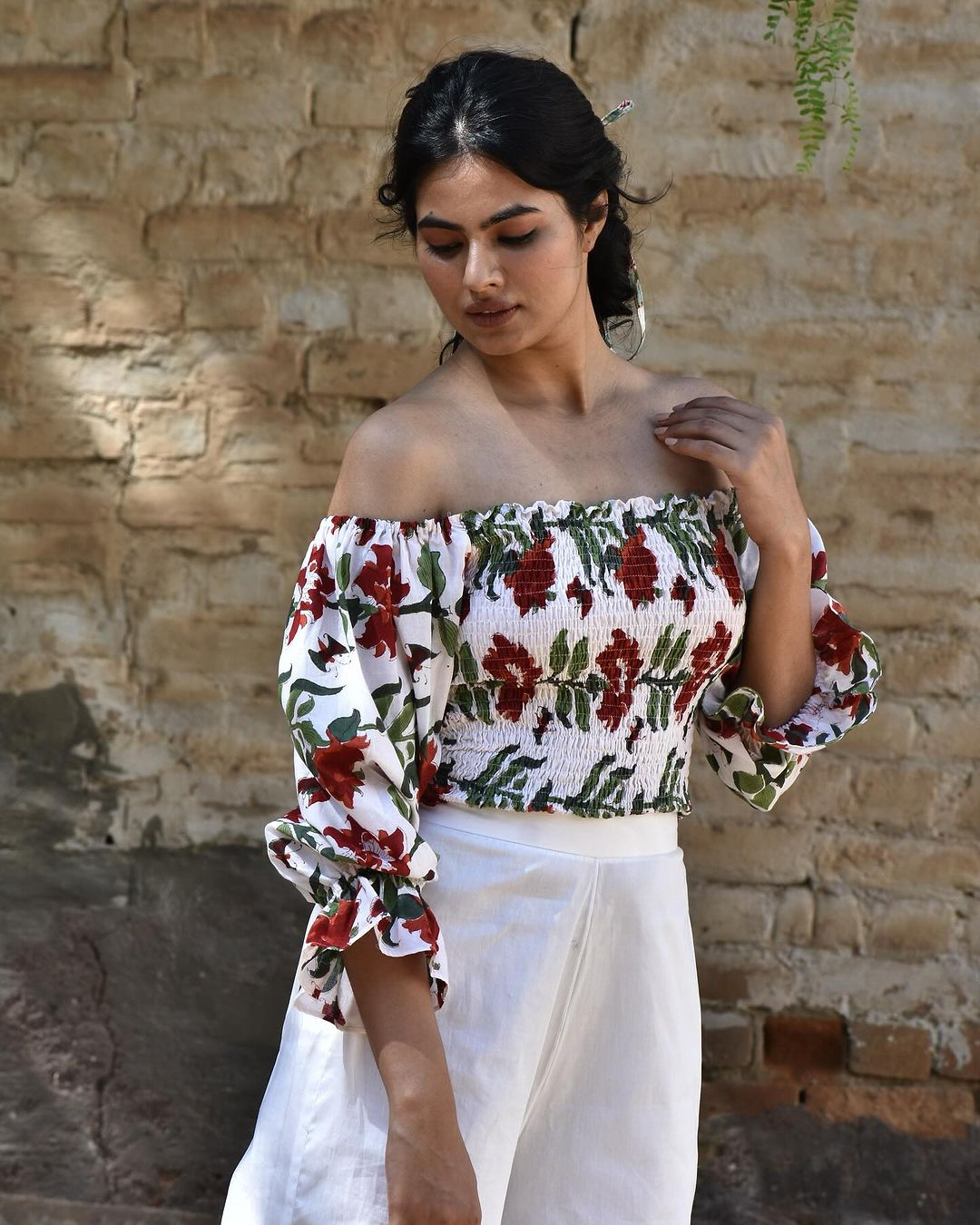 Amaryllis Off-Shoulder Top